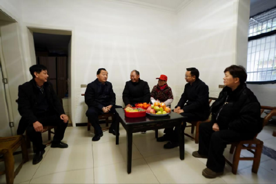 市领导开展节前走访慰问