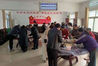 东门楼社区：“党群连心送温情 情暖东门践初心”主题党日活动