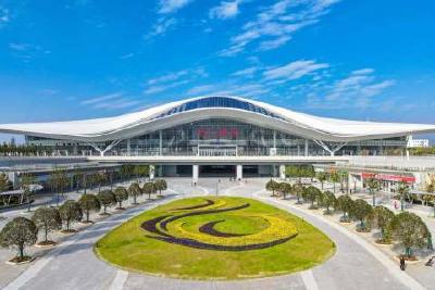 荆门市委书记胡亚波：以重点突破推动整体提升 加快建成产业转型升级示范区