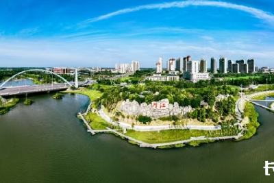 潜江市委书记叶杨：攀高比强 创先争优 在服务支点建设中勇当标杆