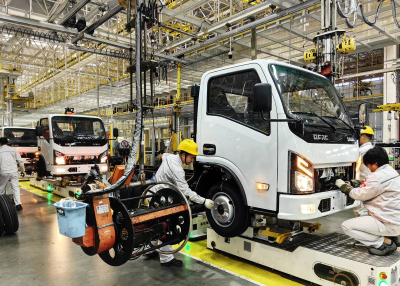 【“牢记嘱托 建成支点”市州委书记访谈】省委常委、襄阳市委书记吴海涛：弘扬“铁打襄阳”精神，奋力打造中西部发展的区域性中心城市