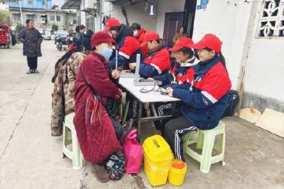 青春志愿行 温暖进社区