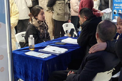 携岗入校解才渴 创产融合助发展