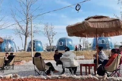 乡村新景：星空房露营基地 开启别样休闲时光