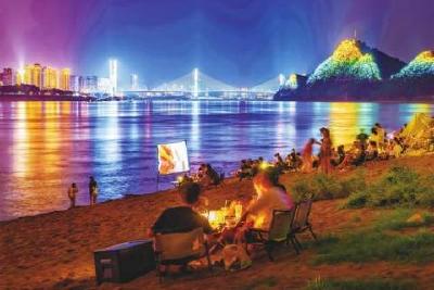 春天来了，到江边“看海”去！