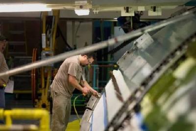 美国挑动关税霸凌 多方呼吁坚持多边主义