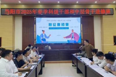 激辩“内卷”利弊 锤炼思辨能力