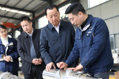 千方百计开拓市场  真心实意助企发展