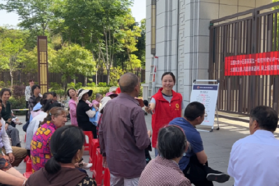 反电诈普法进小区 守护居民“钱袋子”