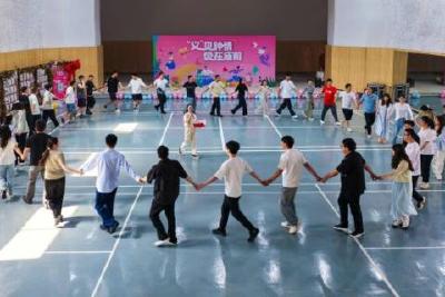 “义见钟情 爱在庙前”青年交友 活动浪漫开启