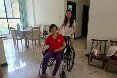 网格员暖心服务让残疾居民“坐”享便利