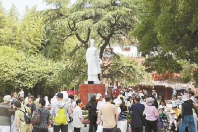一曲《大江东去》 引爆千年黄州