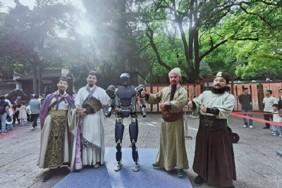 千年古城焕新颜："传统+科技"双IP引爆襄阳五一文旅热