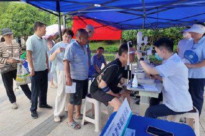 我市开展“爱眼日”系列活动 倡导群众关注眼健康