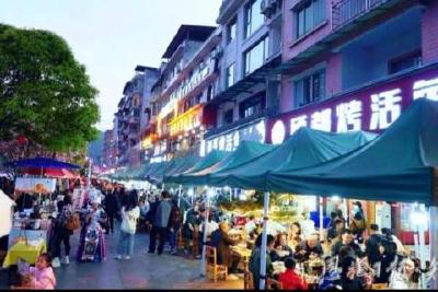 从深山味道到全网爆红 ——宣恩烤活鱼美食街流量密码解析