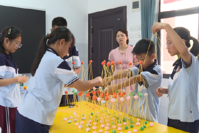 思创筑梦 智启未来 我市举行首届小学生思创运动会