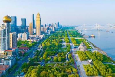 省市场监管局党组书记、局长王世荣：突出“三个统筹” 建功支点建设