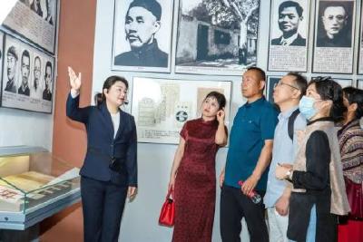 把红色精神讲给更多人听