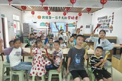 职业分享暖童心 艾草捶敲感恩情