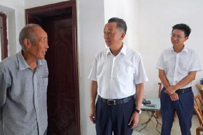 市委书记李兴兵到两河镇调研