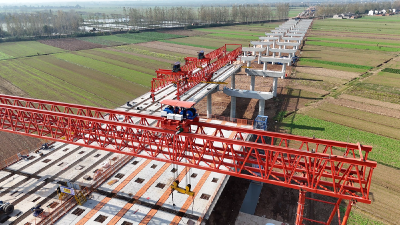 武重高速新港特大桥开始架梁施工