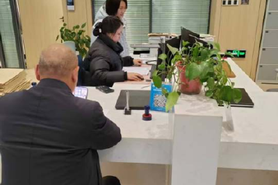 容缺受理 “解急难” 政务服务 “暖民心”