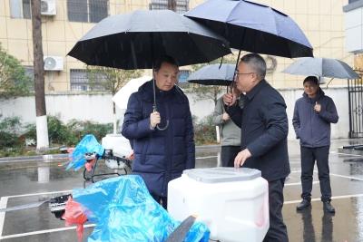 市领导调研督导元旦节前安全生产工作