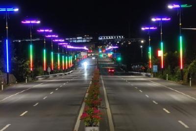 道路建设铺就发展“快车道” 连通城乡“幸福路”