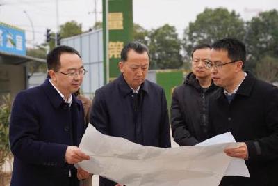 李兴兵调研复工复产、重点项目建设及安全环保工作