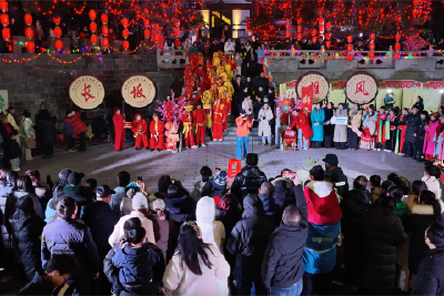 【网络中国节·春节】新春贺年“快闪”活动精彩上演