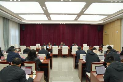 李兴兵主持召开2026年招商引资专题办公会