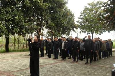 传承红色基因 践行文明新风——草埠湖镇高台村开展清明祭英烈新时代文明实践