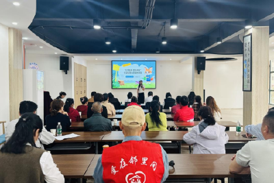 劳动创造美 志愿暖香榭