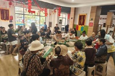艾香端午润民心 文明新风暖社区