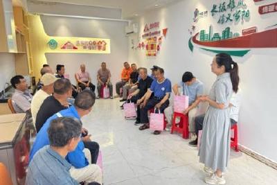 粽香飘进司机之家  远鑫物流园举办端午活动