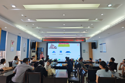 当阳市科技馆2026“义”起来科普暑期公益课堂首课“魅力七巧板”开讲啦！