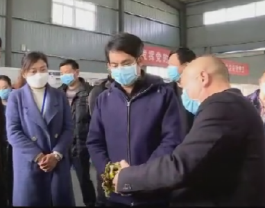 陈武斌强调：严格落实防疫措施 安全有序推进“等不得”企业复工复产
