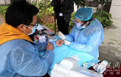 英山5名新冠肺炎康复者捐献血浆