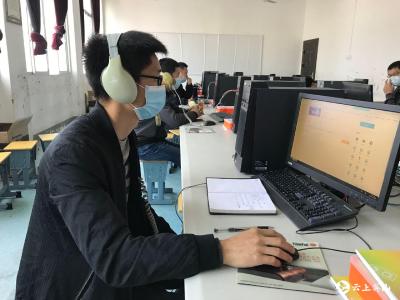 英山县开展中小学教师电脑制作线上培训