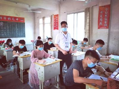 全封闭管理 全方位保障 英山县全力以赴为高三学生返校复学护航