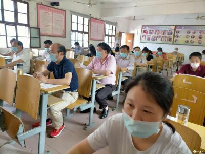 英山杨柳中学为初三年级开学复课拧紧疫情防控“安全阀”