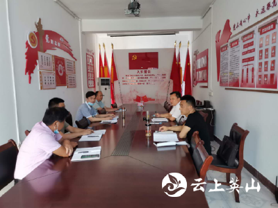 宋德友到英山县公共资源交易中心调研指导工作