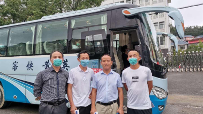 白石坳小學愛心送考 為高考學子保駕護航