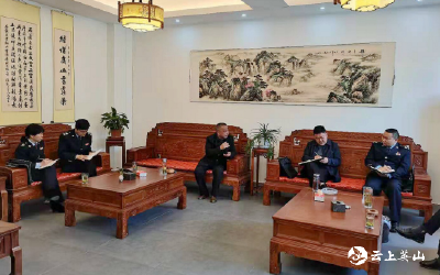 县人大服务企业在行动