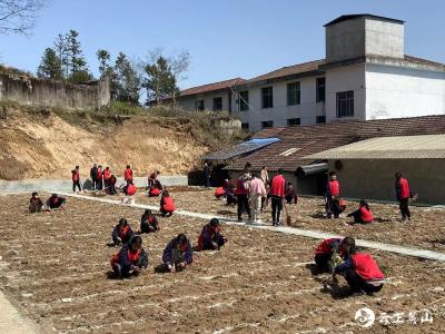英山县雷店中学学生劳动实践基地建成投入使用