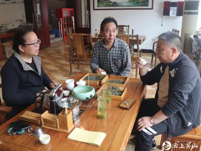 吴凯贤：“茶贩子”开创“茶叶王国”