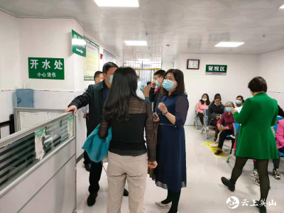 下雨不停歇，杨柳湾镇卫生院全力做好疫苗接种保障工作