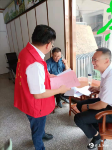 县农业农村局志愿服务队助力疫苗接种