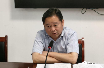 郑光文到县自然资源和规划局调研