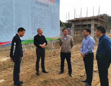 黄军文带队督办重点招商项目建设